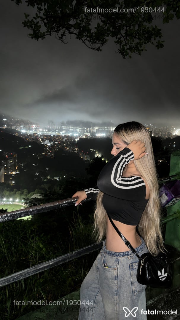 Acompanhante mulher trans ruiva (o) de olhos castanhos em Rio de Janeiro - Melyssa