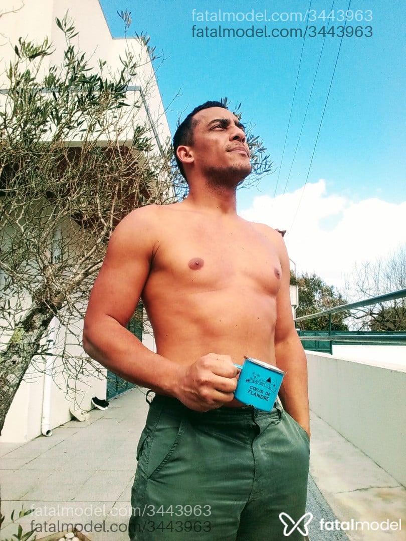 Acompanhante homem morena (o) de olhos castanhos em Recife - Hugob