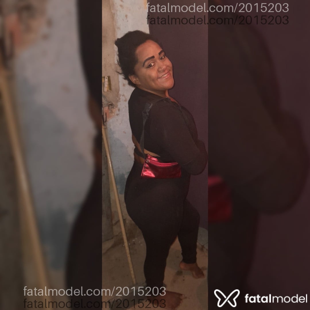Acompanhante mulher morena (o) de olhos castanhos - Daniela Regina Acompanhante mulher morena (o) de olhos castanhos - Daniela Regina