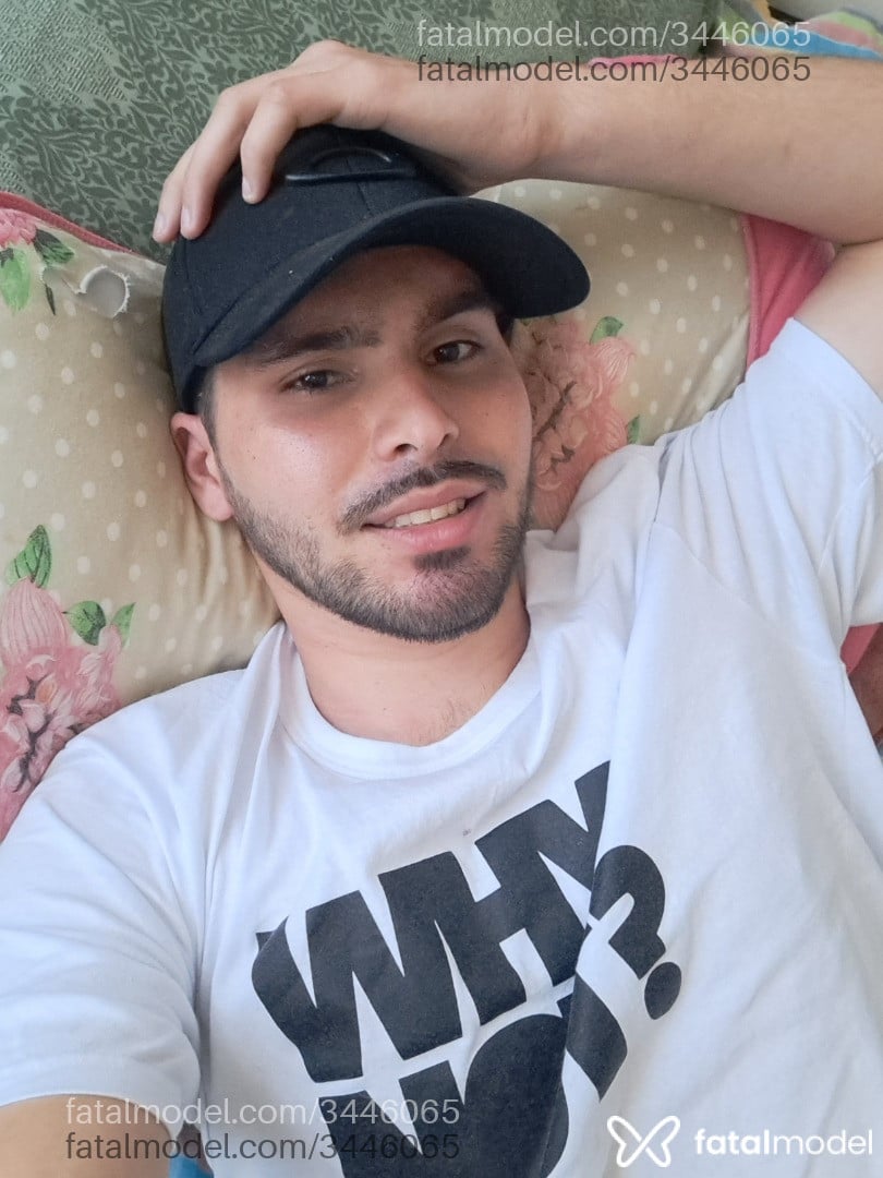 Acompanhante homem loira (o) de olhos mel em Navegantes - Paulista