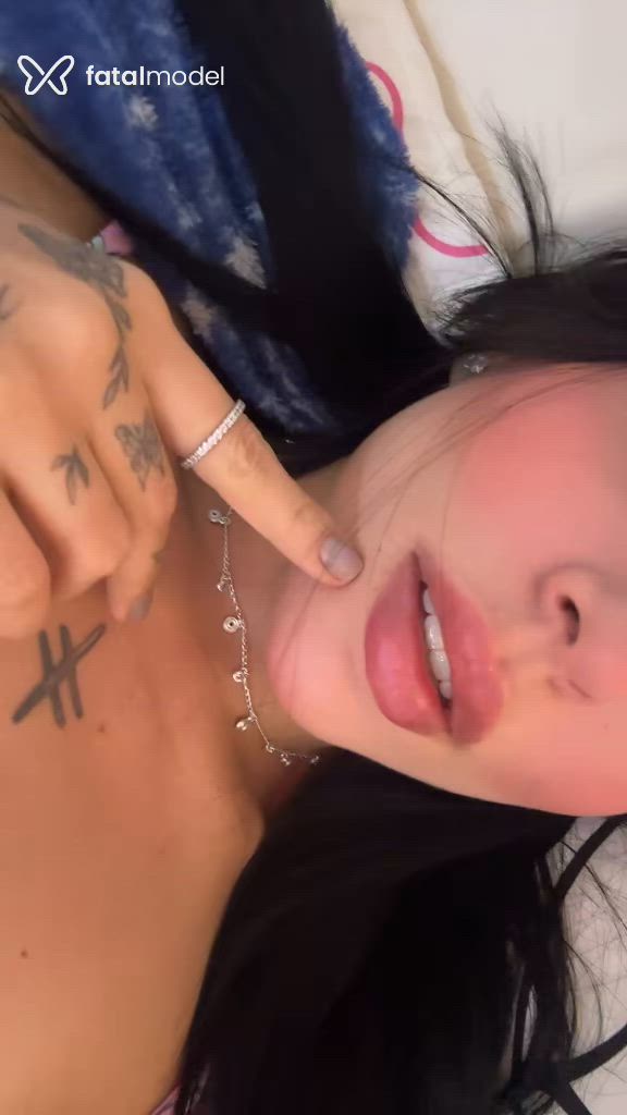 Acompanhante mulher morena (o) de olhos castanhos - Jhenifer Rezende Acompanhante mulher morena (o) de olhos castanhos - Jhenifer Rezende