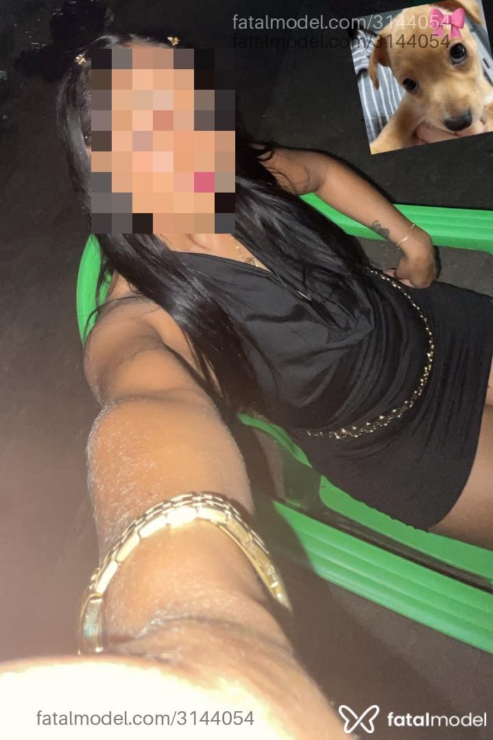 Acompanhante mulher morena (o) de olhos castanhos - Karol Silva Acompanhante mulher morena (o) de olhos castanhos - Karol Silva