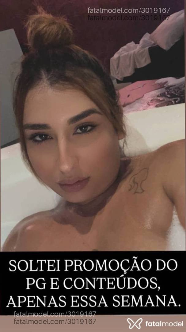 Acompanhante mulher trans ruiva (o) de olhos castanhos - Kalica