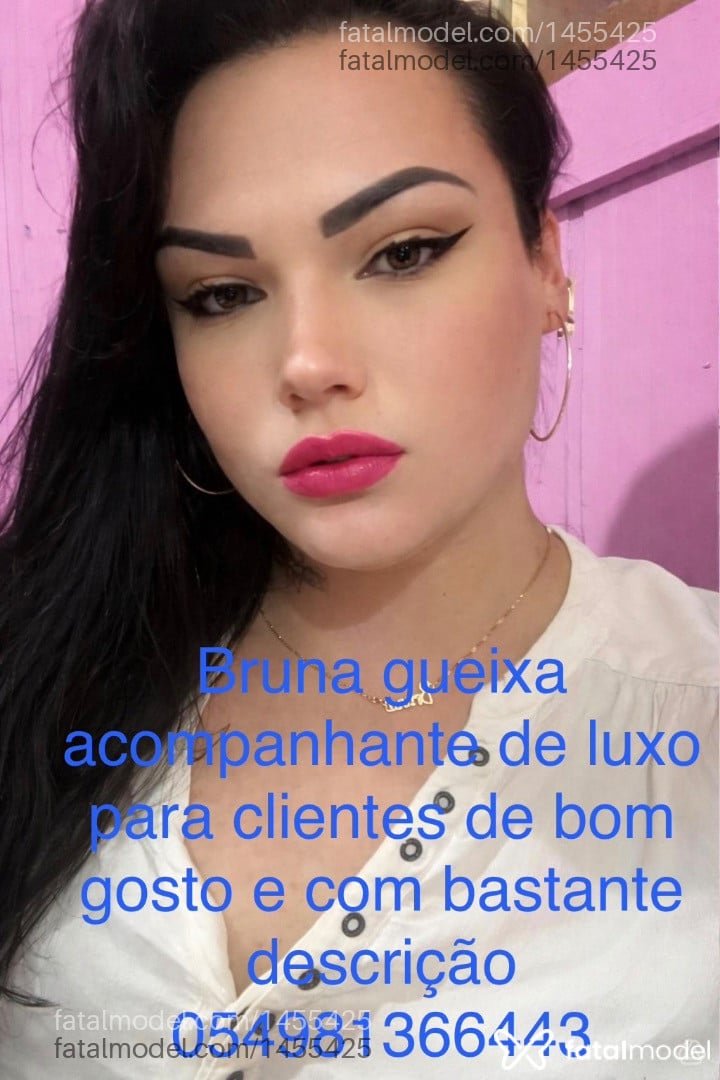 Acompanhante mulher trans morena (o) de olhos castanhos em Canela - Bruna gueixa