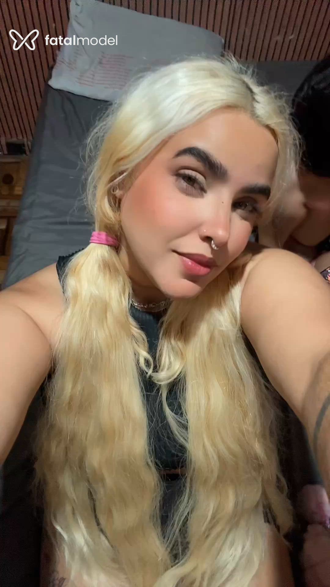 Acompanhante mulher ruiva (o) de olhos castanhos - Valentina Acompanhante mulher ruiva (o) de olhos castanhos - Valentina