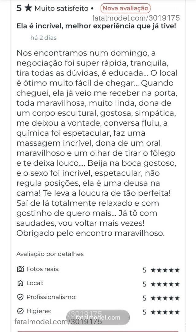 Acompanhante mulher ruiva (o) de olhos castanhos - Valentina