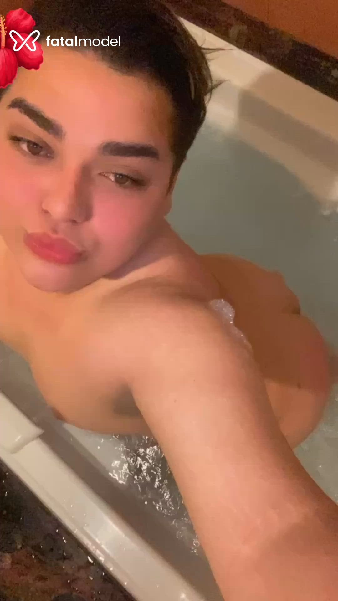 Acompanhante mulher trans loira (o) de olhos castanhos em Novo Hamburgo Acompanhante mulher trans loira (o) de olhos castanhos em Novo Hamburgo - Lari