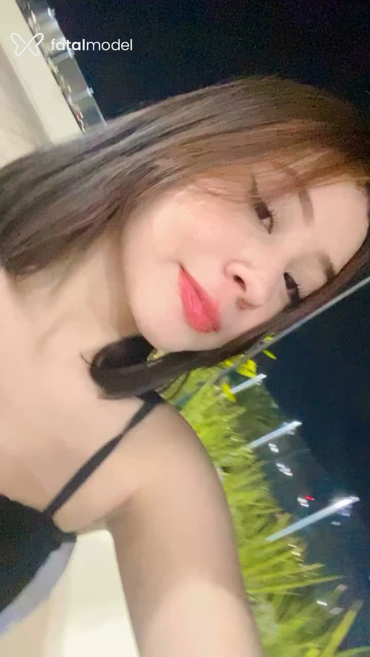 Acompanhante mulher com cabelo castanho de olhos castanhos - Bonnie Acompanhante mulher com cabelo castanho de olhos castanhos - Bonnie