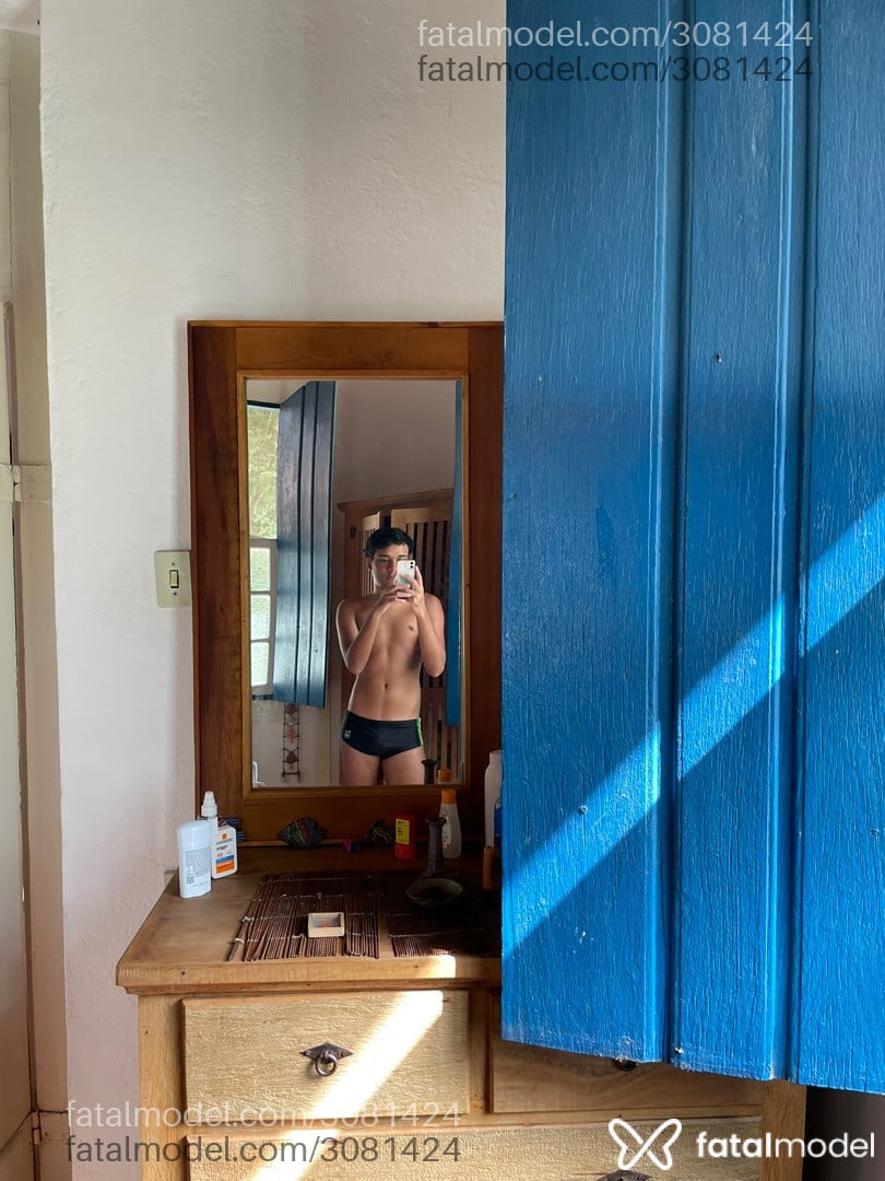 Acompanhante homem morena (o) de olhos castanhos em São Paulo - Rafael