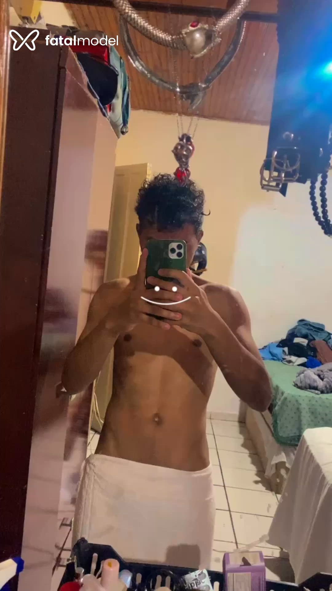 Acompanhante homem com cabelo castanho de olhos castanhos em Maringá Acompanhante homem com cabelo castanho de olhos castanhos em Maringá - Ruanz