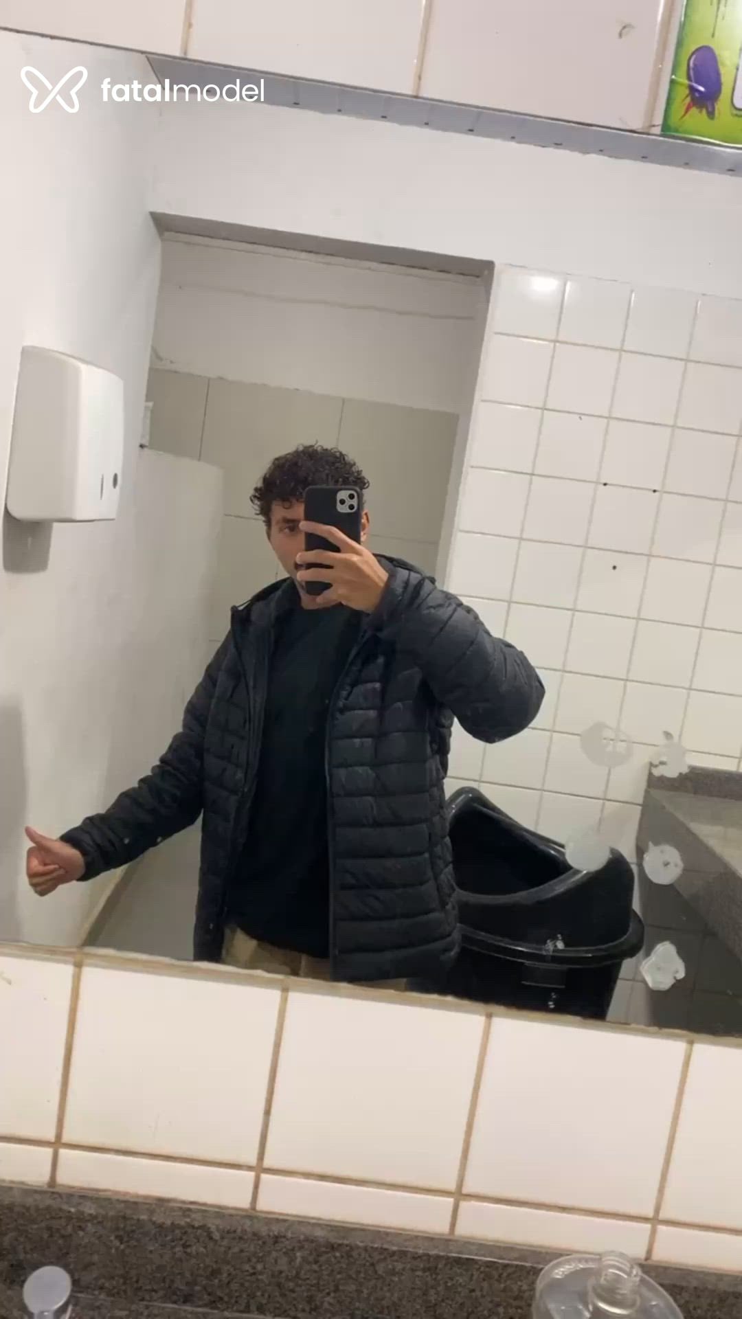 Acompanhante homem com cabelo castanho de olhos castanhos em Maringá Acompanhante homem com cabelo castanho de olhos castanhos em Maringá - Ruanz