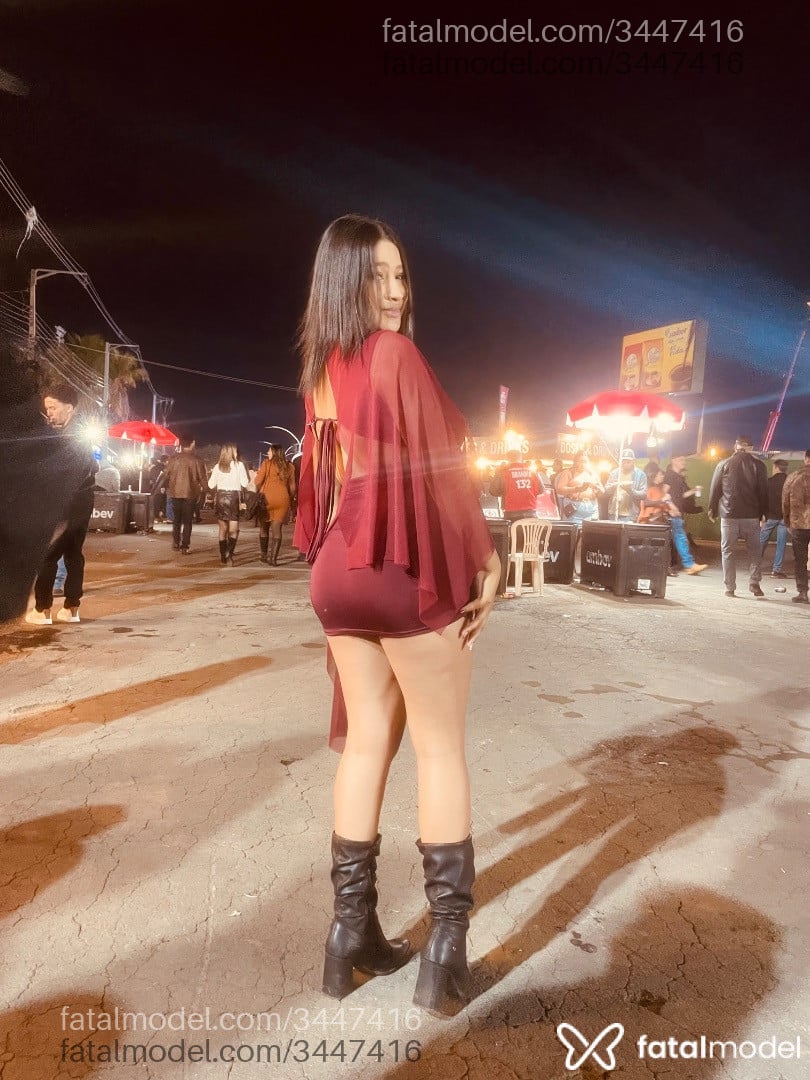 Acompanhante mulher morena (o) de olhos mel em João Pinheiro - Isabela