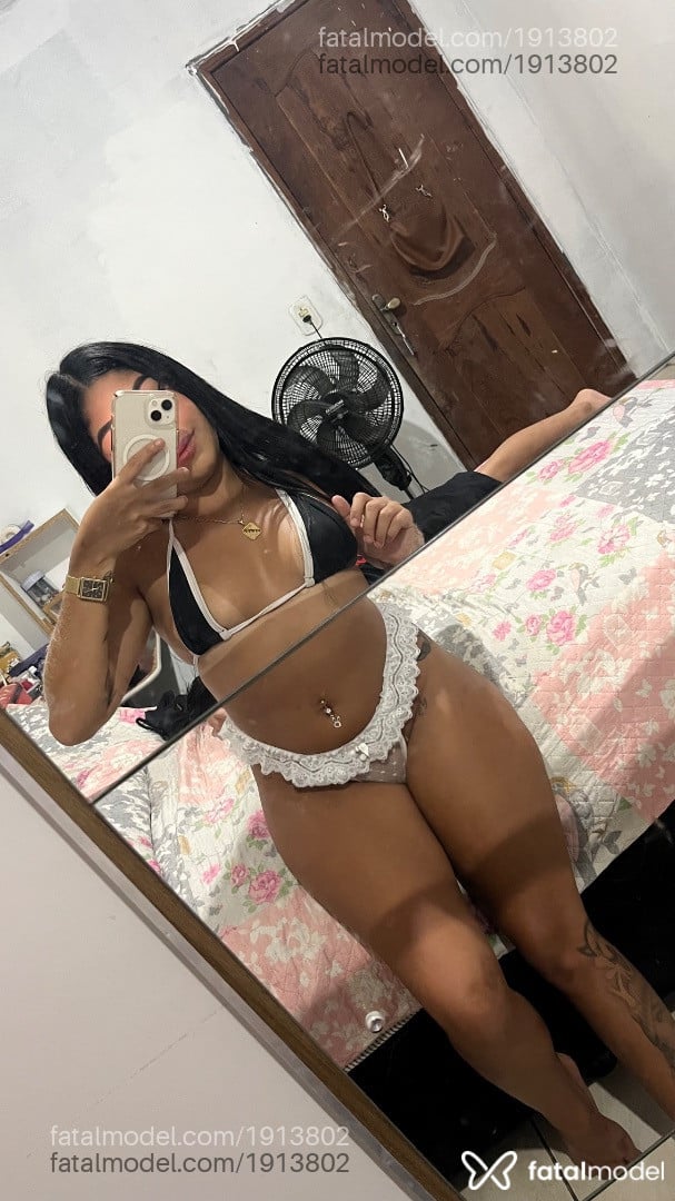 Acompanhante mulher com cabelo castanho de olhos pretos - Manu Acompanhante mulher com cabelo castanho de olhos pretos - Manu