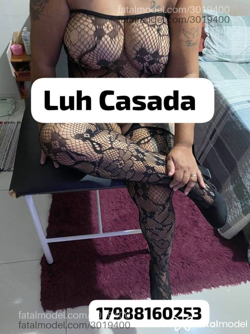 Acompanhante mulher ruiva (o) de olhos castanhos - Luh Kasada