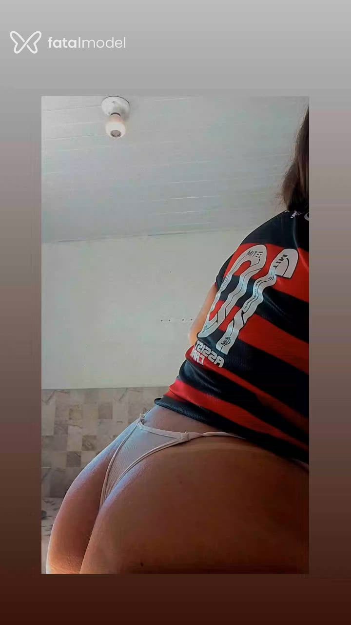 Acompanhante mulher com cabelo castanho de olhos castanhos em Duque de Caxias Acompanhante mulher com cabelo castanho de olhos castanhos em Duque de Caxias - Maria