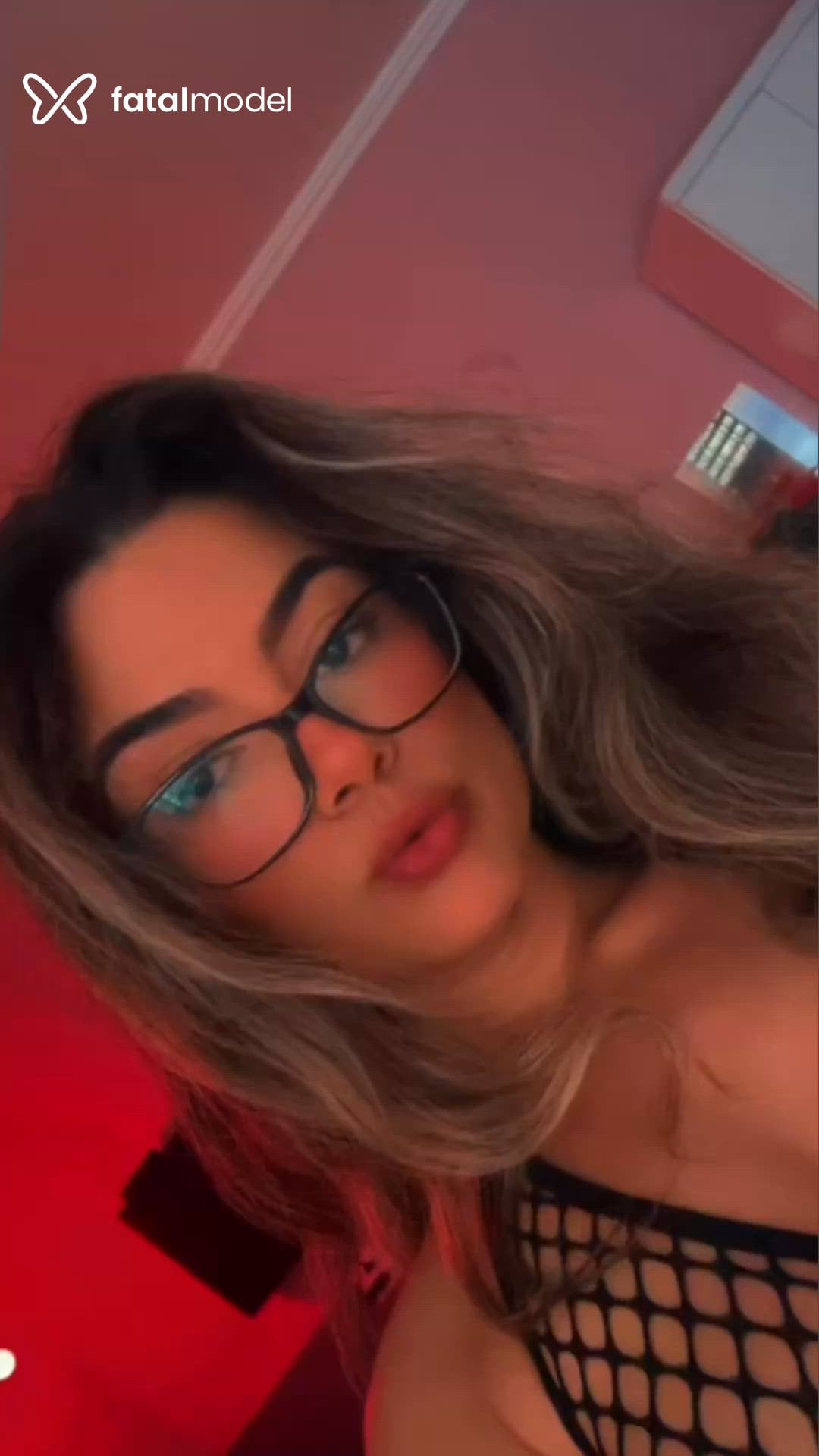 Acompanhante mulher loira (o) de olhos castanhos em São José dos Campos - Tallyssa Rodrigues