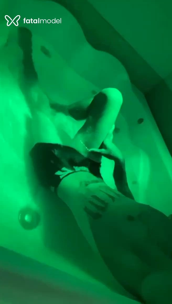 Acompanhante homem loira (o) de olhos verdes - Lucas Santos