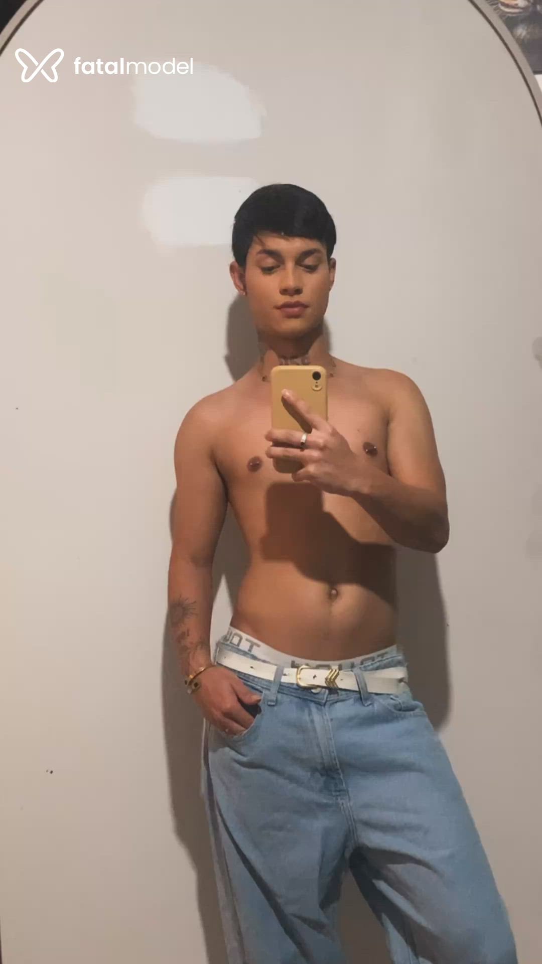 Acompanhante homem morena (o) de olhos pretos - Gustavo Fire Acompanhante homem morena (o) de olhos pretos - Gustavo Fire