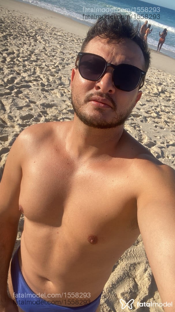 Acompanhante homem com cabelo castanho de olhos castanhos em Rio de Janeiro - ARTHUR FERRAZ