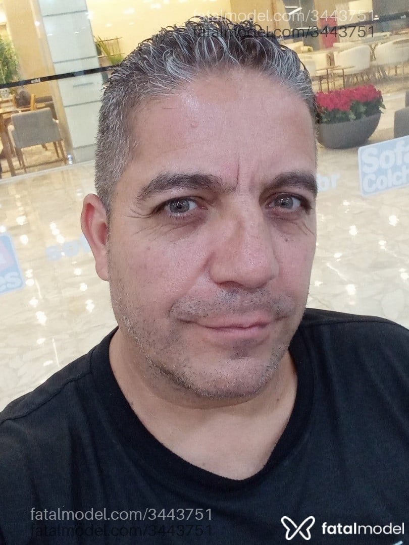 Acompanhante homem com cabelo grisalho de olhos verdes em São Paulo Acompanhante homem com cabelo grisalho de olhos verdes em São Paulo - Henrique