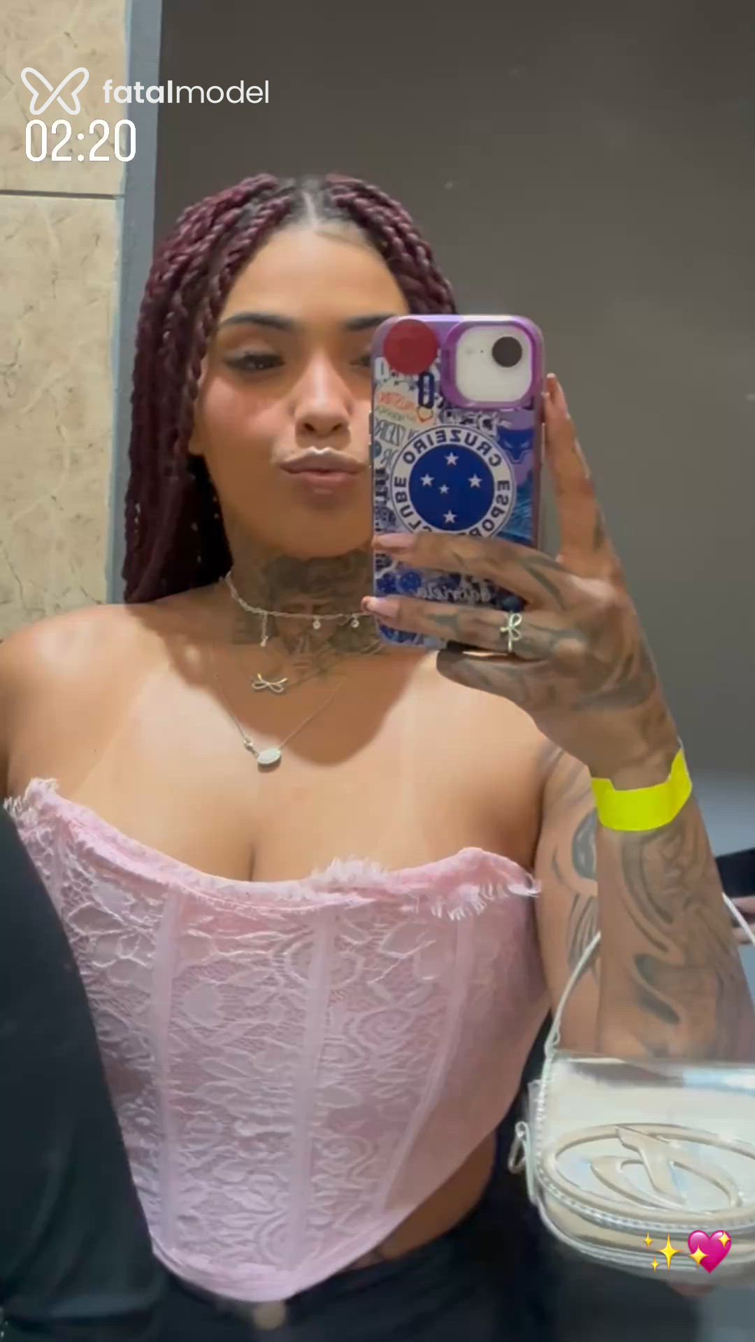 Acompanhante mulher ruiva (o) de olhos castanhos - Bianca Dias Acompanhante mulher ruiva (o) de olhos castanhos - Bianca Dias