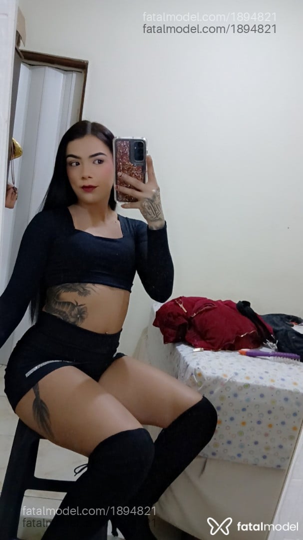 Acompanhante mulher trans morena (o) de olhos castanhos em Caçapava - Latiffy