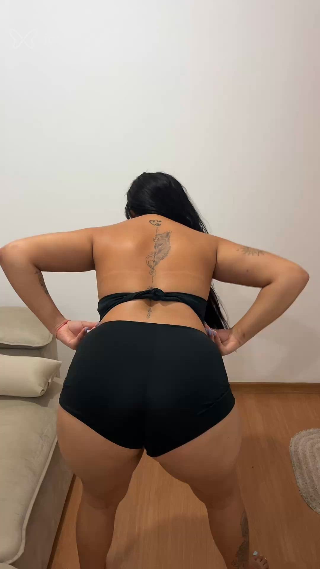 Acompanhante mulher morena (o) de olhos pretos em Belo Horizonte - Jade Salles