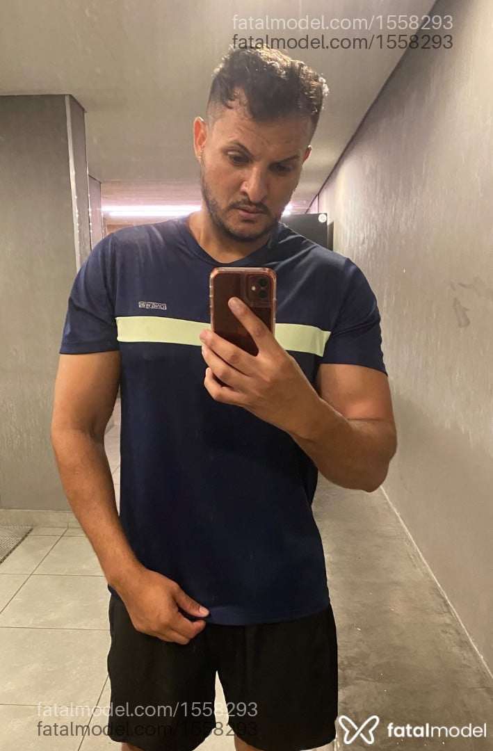 Acompanhante homem com cabelo castanho de olhos castanhos em Rio de Janeiro - ARTHUR FERRAZ
