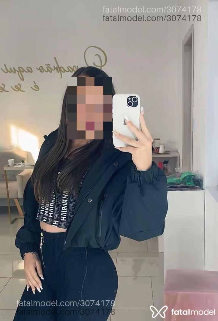Acompanhante mulher com cabelo castanho de olhos mel em Gravataí - Milena