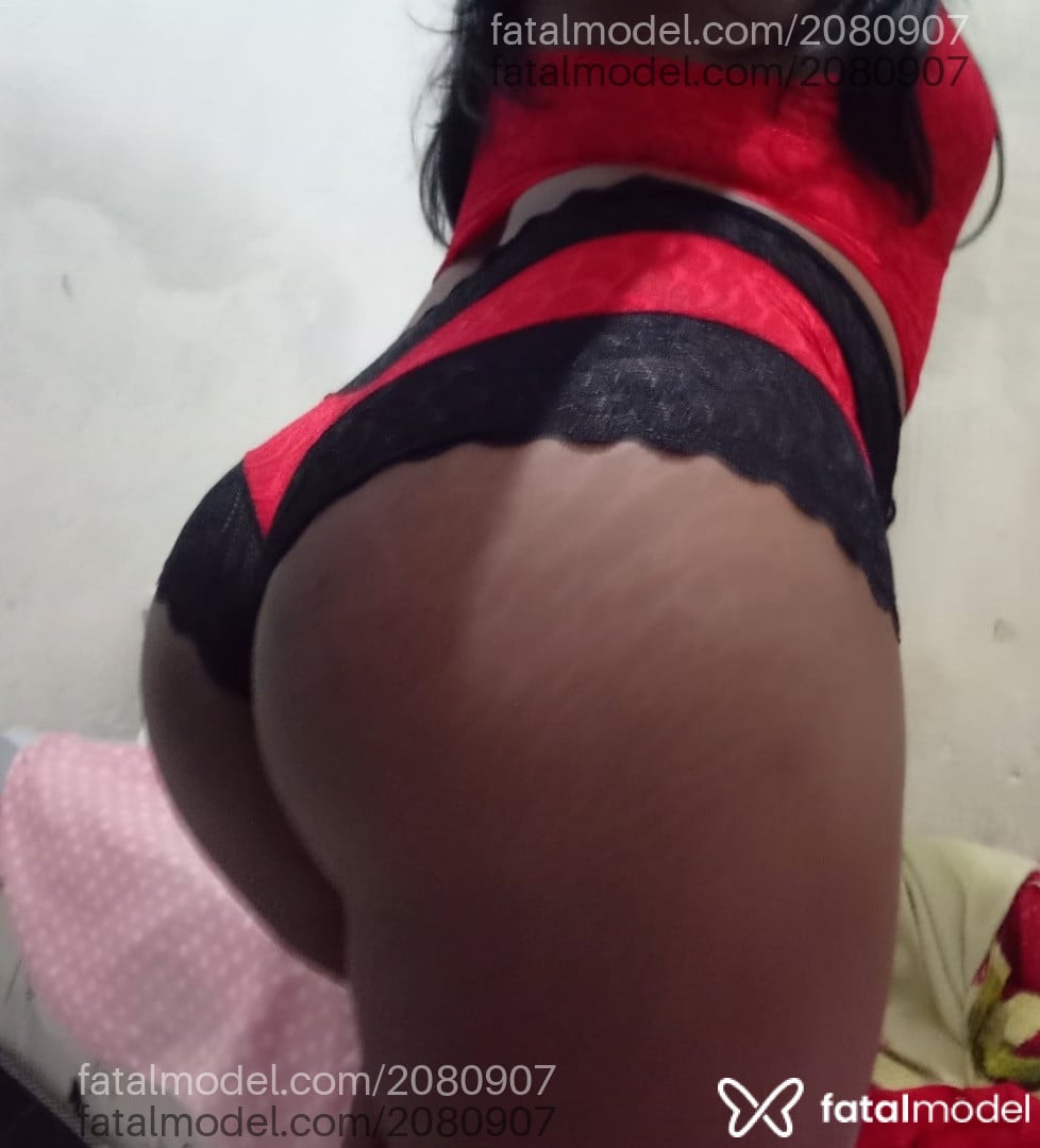 Acompanhante mulher trans morena (o) de olhos pretos em Feira de Santana Acompanhante mulher trans morena (o) de olhos pretos em Feira de Santana - Daniela Morena