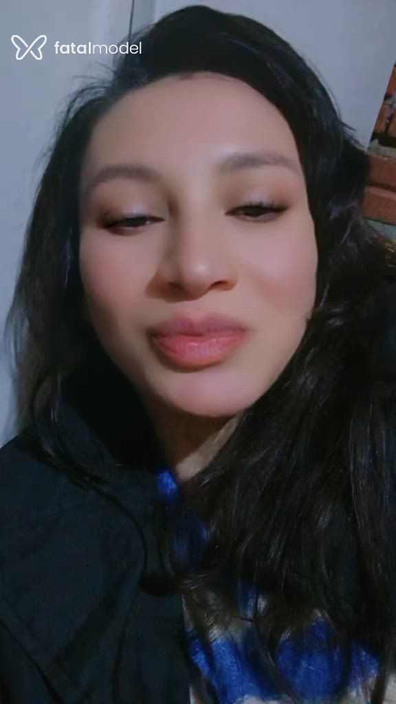 Acompanhante mulher morena (o) de olhos castanhos em Virtual Acompanhante mulher morena (o) de olhos castanhos em Virtual - Lisie