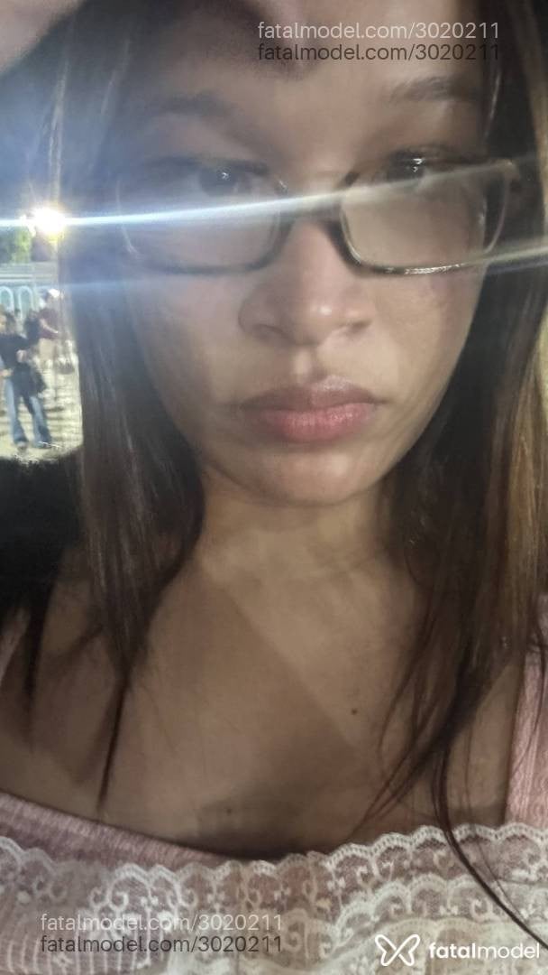 Acompanhante mulher trans com cabelo castanho de olhos castanhos - Cherrybabe
