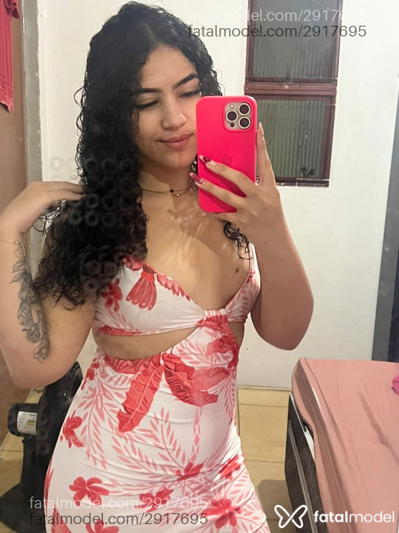 Acompanhante mulher morena (o) de olhos castanhos - Eloisa Santino Acompanhante mulher morena (o) de olhos castanhos - Eloisa Santino