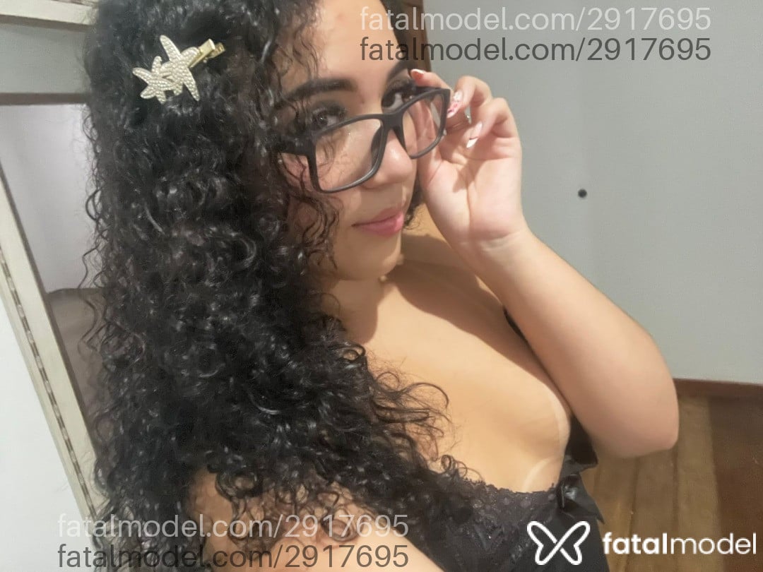 Acompanhante mulher morena (o) de olhos castanhos - Eloisa Santino Acompanhante mulher morena (o) de olhos castanhos - Eloisa Santino