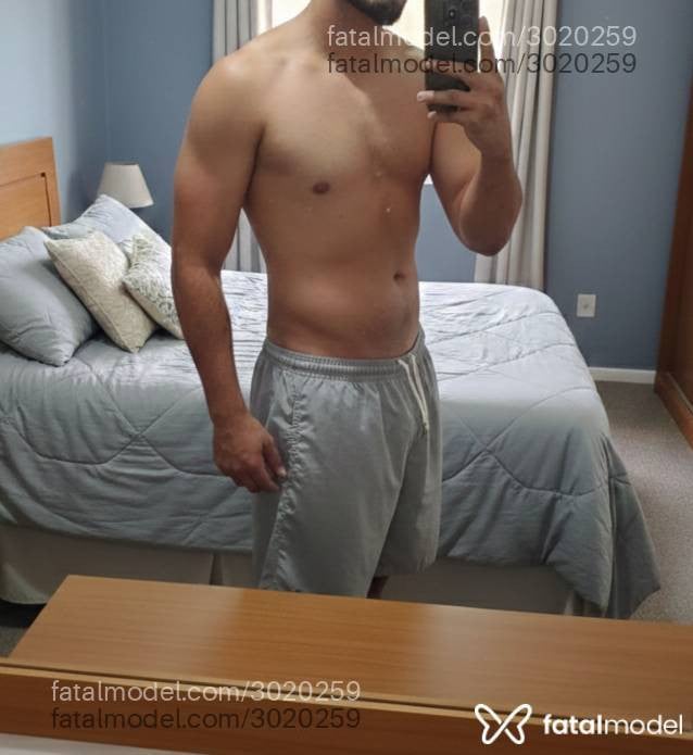 Acompanhante homem com cabelo castanho de olhos castanhos em São Borja Acompanhante homem com cabelo castanho de olhos castanhos em São Borja - Hugo Ba