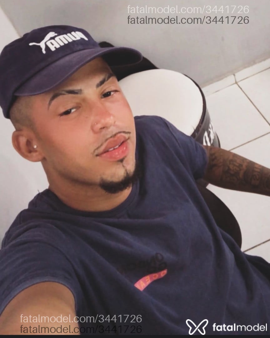 Acompanhante homem com cabelo castanho de olhos castanhos em Bauru - Gabriel