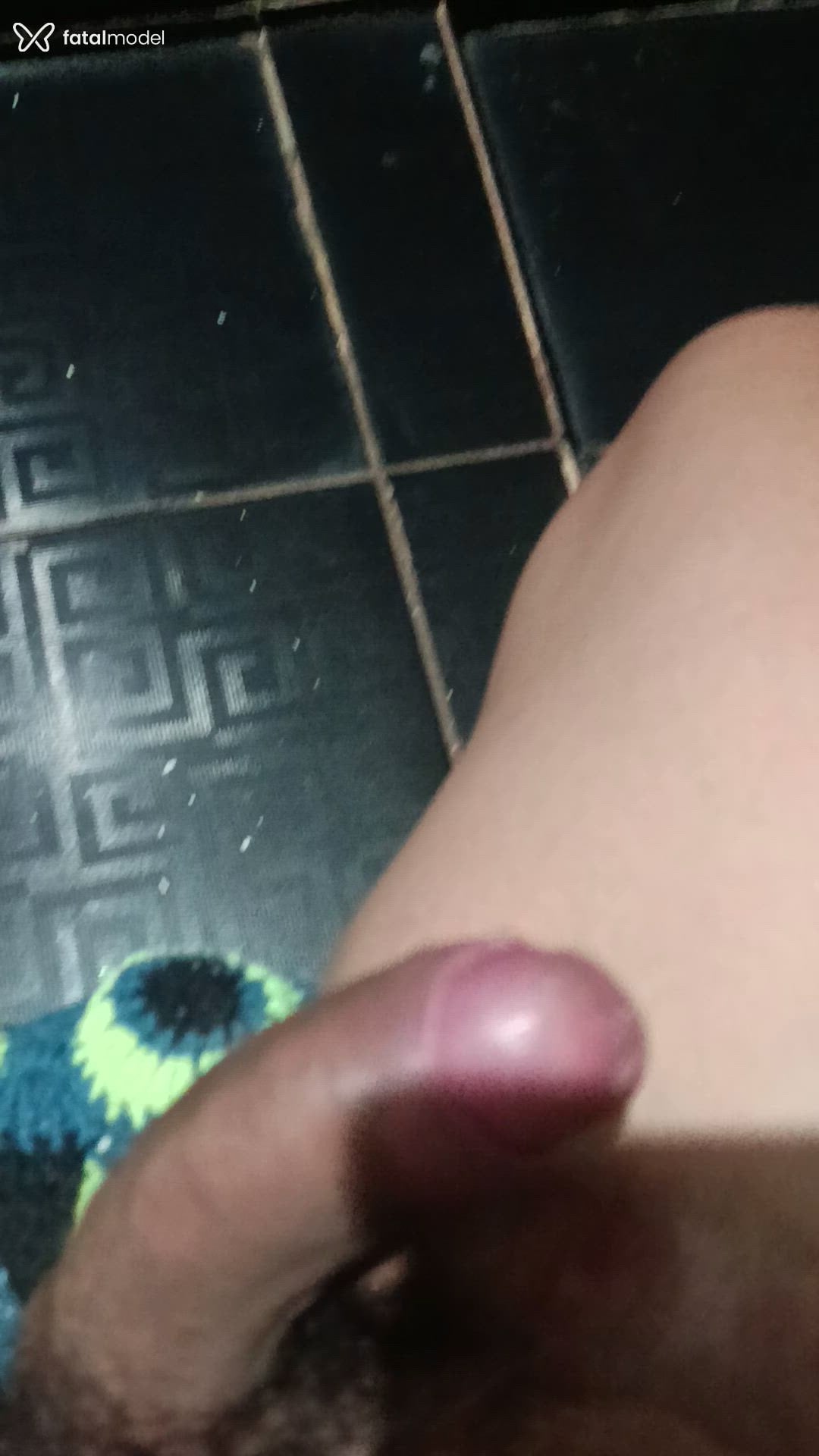 Acompanhante homem morena (o) de olhos castanhos em Cuiabá Acompanhante homem morena (o) de olhos castanhos em Cuiabá - Cartola