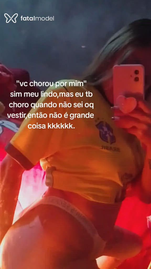 Acompanhante mulher loira (o) de olhos castanhos - Loirha Acompanhante mulher loira (o) de olhos castanhos - Loirha