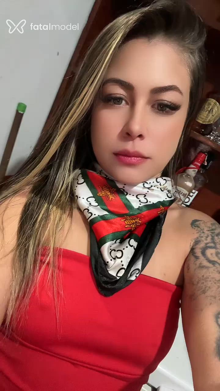 Acompanhante mulher loira (o) de olhos verdes em Pires do Rio Acompanhante mulher loira (o) de olhos verdes em Pires do Rio - Angel