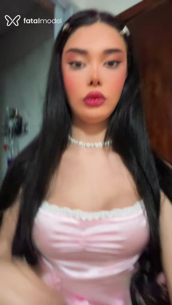 Acompanhante mulher trans com cabelo castanho de olhos castanhos em Rio de Janeiro - Melissa Closi