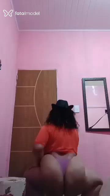 Acompanhante mulher trans com cabelo castanho de olhos castanhos - Paloma Acompanhante mulher trans com cabelo castanho de olhos castanhos - Paloma