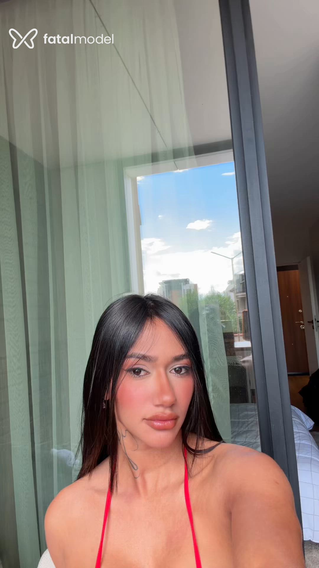 Acompanhante mulher morena (o) de olhos pretos - Aline Mattos Acompanhante mulher morena (o) de olhos pretos - Aline Mattos