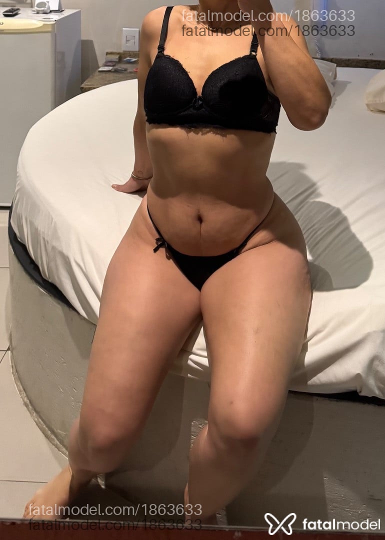 Acompanhante mulher com cabelo castanho de olhos pretos em Santa Maria - Lauren