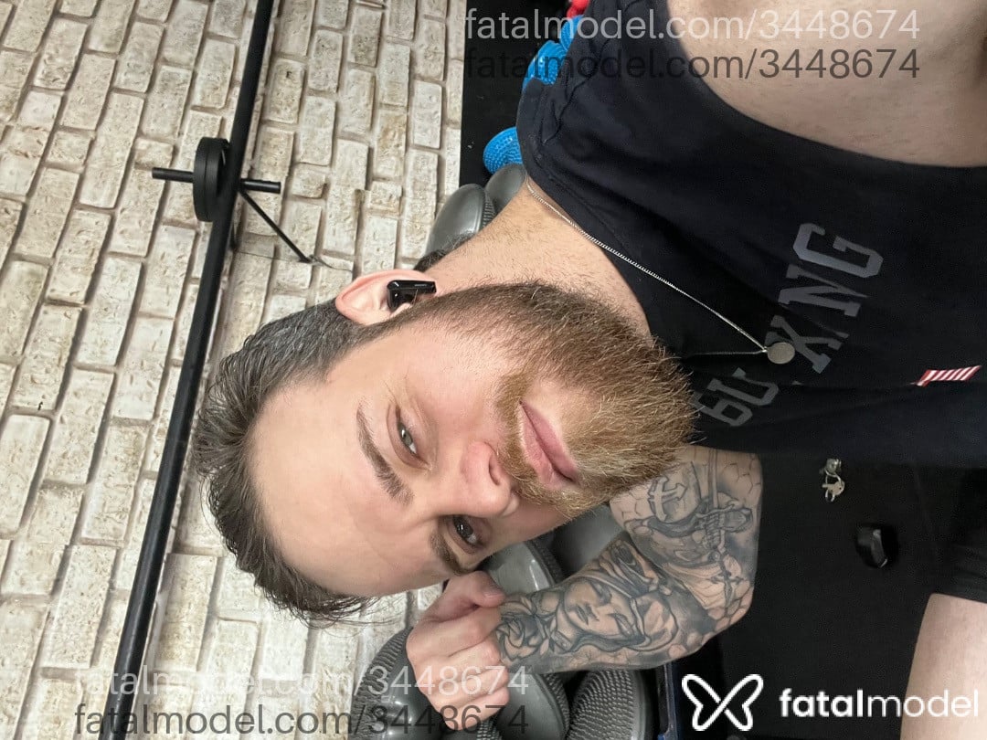 Acompanhante homem loira (o) de olhos verdes em São Paulo Acompanhante homem loira (o) de olhos verdes em São Paulo - Felipe Tattoo