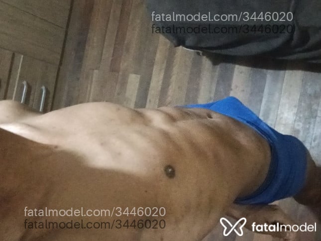 Acompanhante homem morena (o) de olhos pretos em Virtual - Juaum