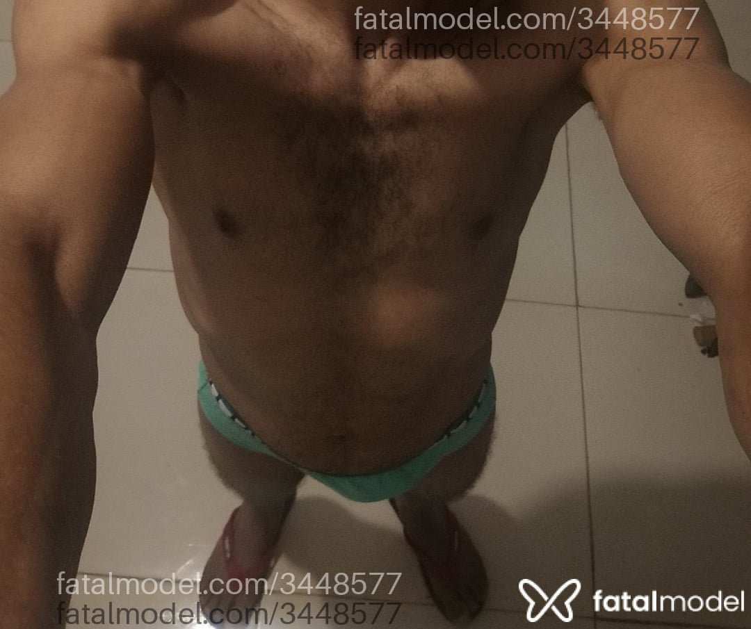 Acompanhante homem morena (o) de olhos castanhos em Capim Grosso Acompanhante homem morena (o) de olhos castanhos em Capim Grosso - Myster Silva