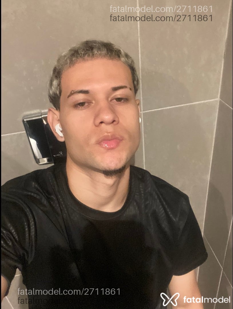 Acompanhante homem morena (o) de olhos castanhos em Rio de Janeiro - Cleuson Ribeiro