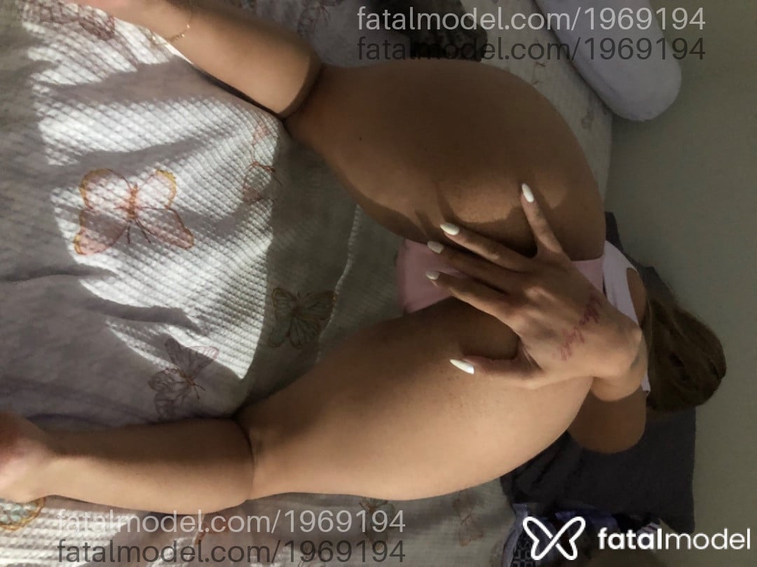 Acompanhante mulher com cabelo castanho de olhos castanhos em Brasília - Sabrina