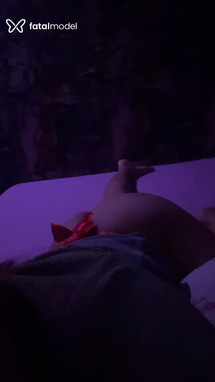 Acompanhante mulher ruiva (o) de olhos castanhos - Suélen