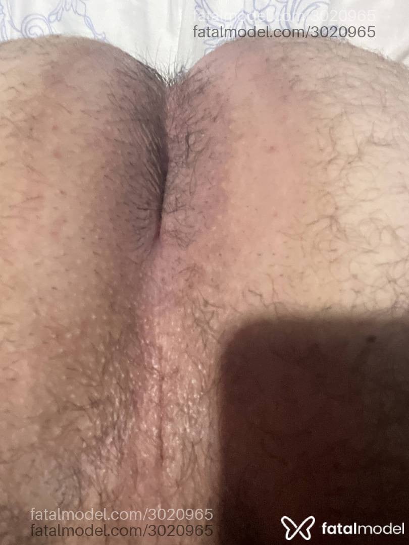Acompanhante homem com cabelo castanho de olhos pretos - Hiago